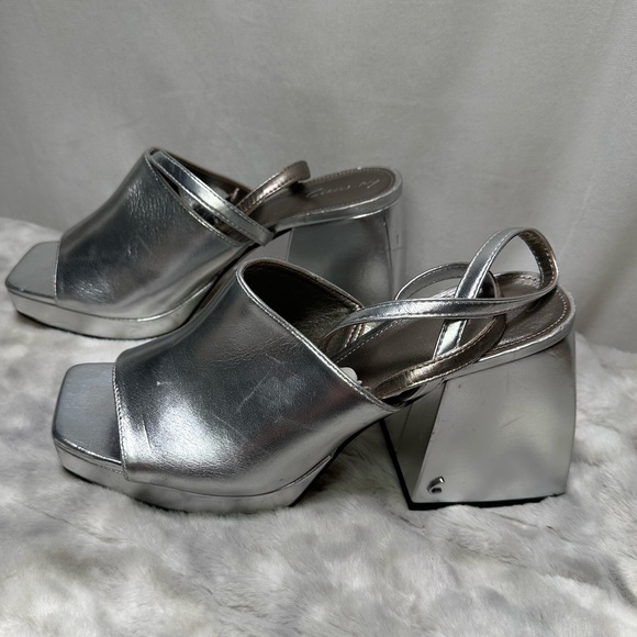 New CIRCUS NY BY SAM EDELMAN Miranda Metallic Ankle Strap Sandals Size 9.5 - Picture 3 of 7